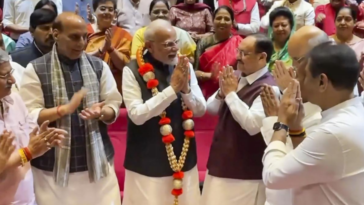 https://www.salarnews.in/public/uploads/images/newsimages/maannewsimage05082025_110631_Salar News Header (1).png